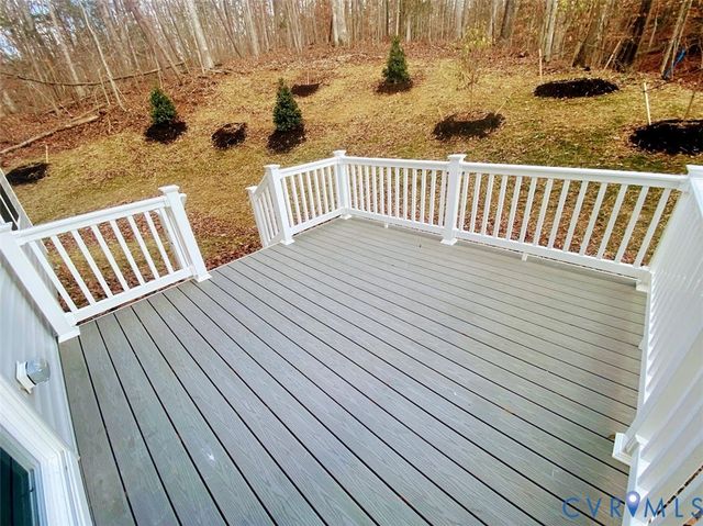 11 Ash Ln, Stafford, VA 22556