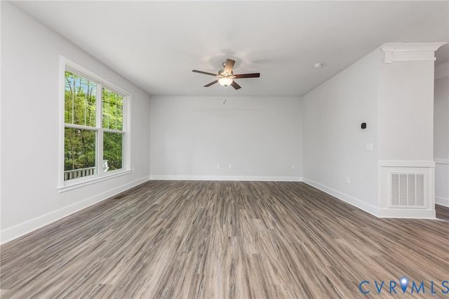 11 Ash Ln, Stafford, VA 22556