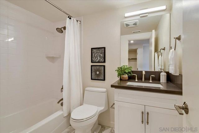 3128 Cañon St 301, San Diego, CA 92106
