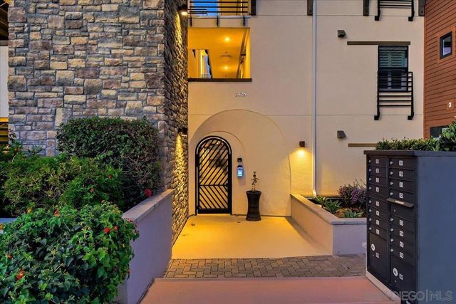 3128 Cañon St 301, San Diego, CA 92106