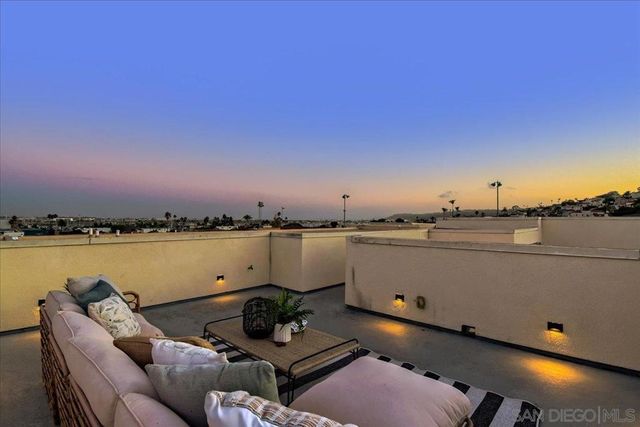 3128 Cañon St 301, San Diego, CA 92106
