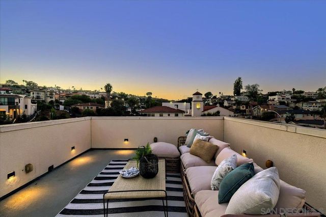 3128 Cañon St 301, San Diego, CA 92106