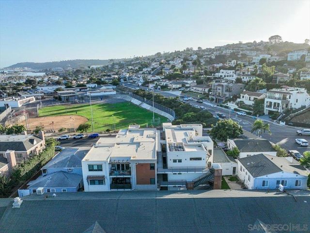 3128 Cañon St 301, San Diego, CA 92106