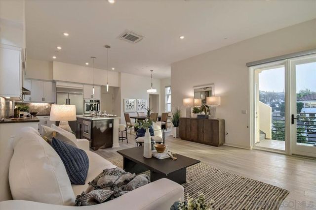 3128 Cañon St 301, San Diego, CA 92106