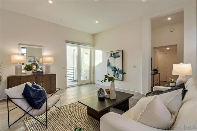 3128 Cañon St 301, San Diego, CA 92106