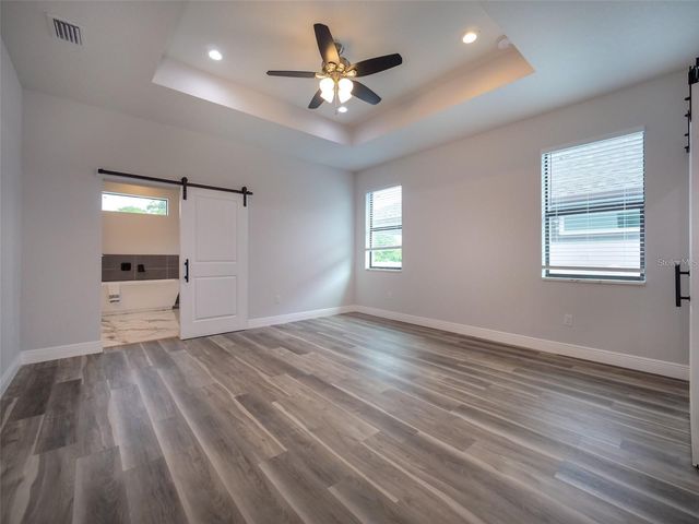 2303 W IVY STREET, Tampa, FL 33607