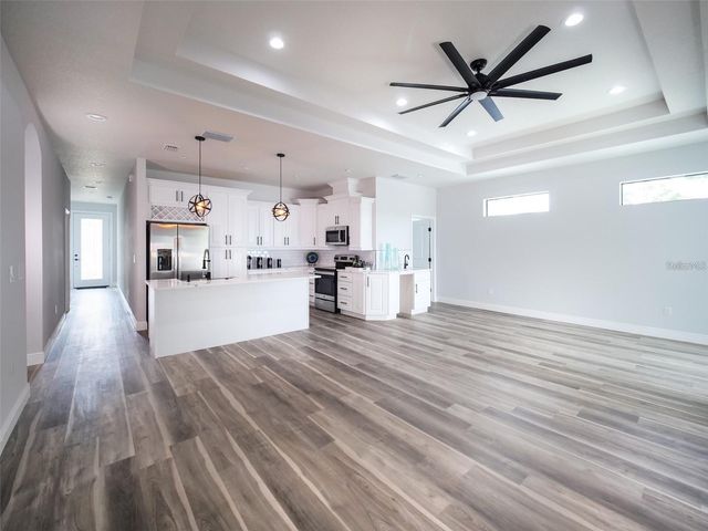 2303 W IVY STREET, Tampa, FL 33607