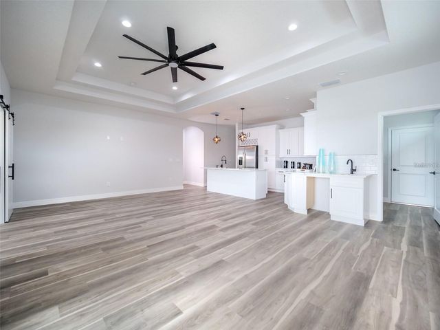 2303 W IVY STREET, Tampa, FL 33607