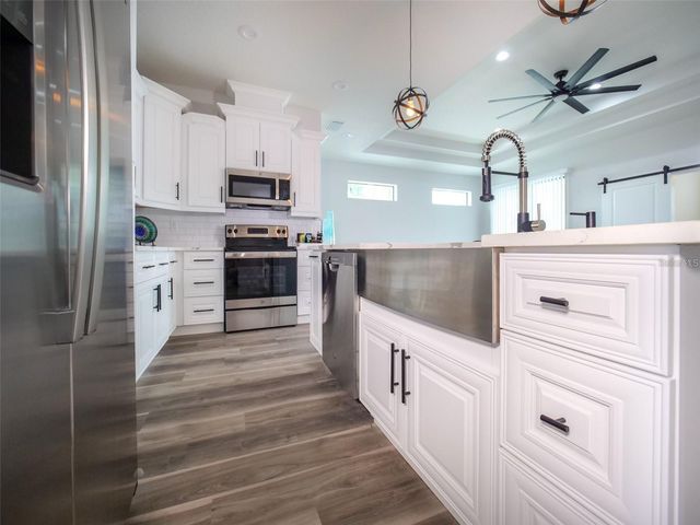 2303 W IVY STREET, Tampa, FL 33607