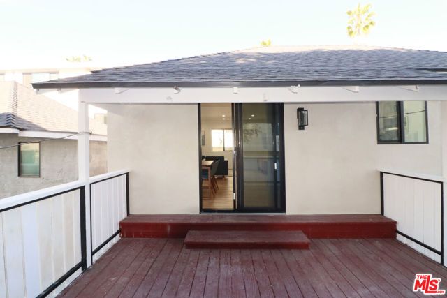 918 N San Vicente Boulevard D, West Hollywood, CA 90069