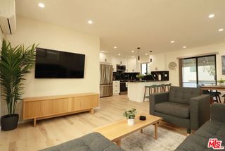 918 N San Vicente Boulevard D, West Hollywood, CA 90069