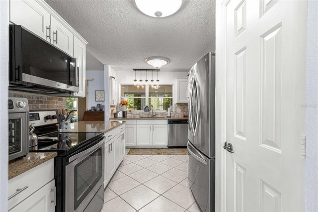 6091 SW 84TH PLACE ROAD, Ocala, FL 34476