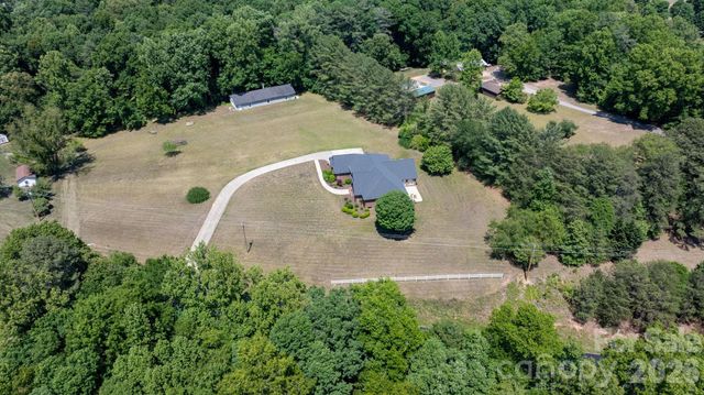 2201 Teague Town Road, Taylorsville, NC 28681