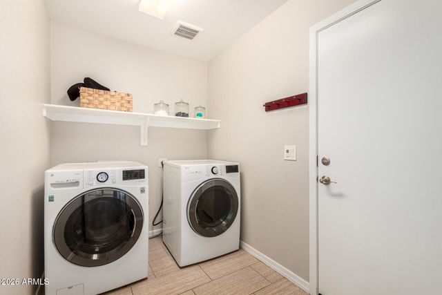 3910 E CONSTITUTION Drive, Gilbert, AZ 85296