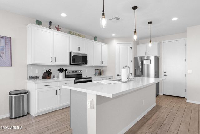 9404 E STROBE Avenue, Mesa, AZ 85212