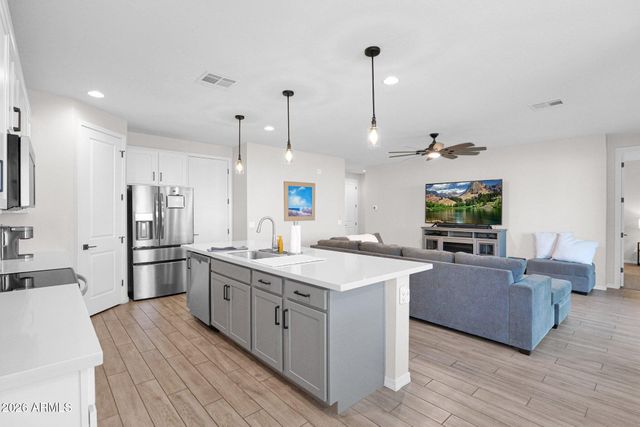 9404 E STROBE Avenue, Mesa, AZ 85212
