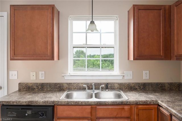 5763 Misty Hill Circle, Clemmons, NC 27012