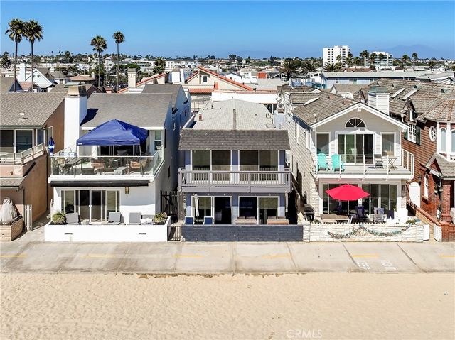 3010 W Oceanfront Upper "B", Newport Beach, CA 92663