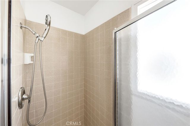 3010 W Oceanfront Upper "B", Newport Beach, CA 92663