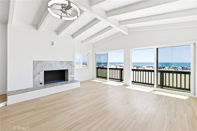 3010 W Oceanfront Upper "B", Newport Beach, CA 92663
