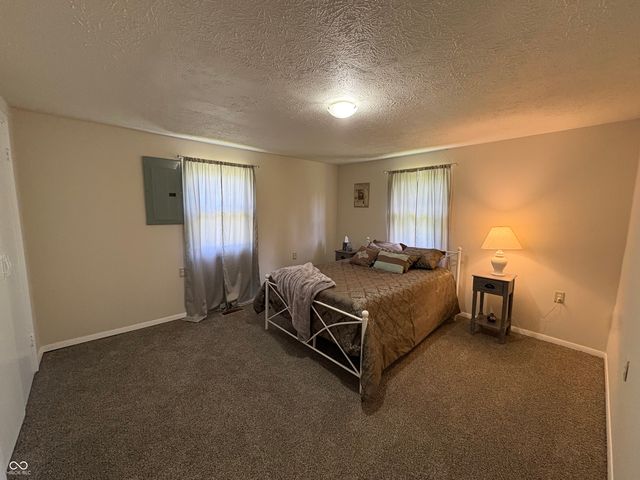 8600 Owl Hollow, Poland, IN 47868
