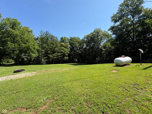 8600 Owl Hollow, Poland, IN 47868