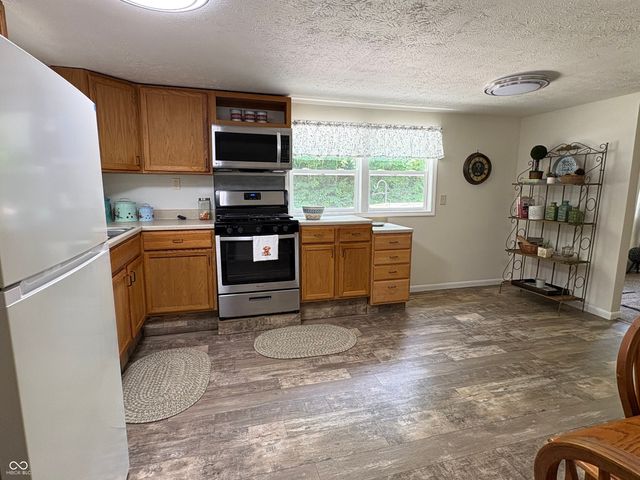 8600 Owl Hollow, Poland, IN 47868