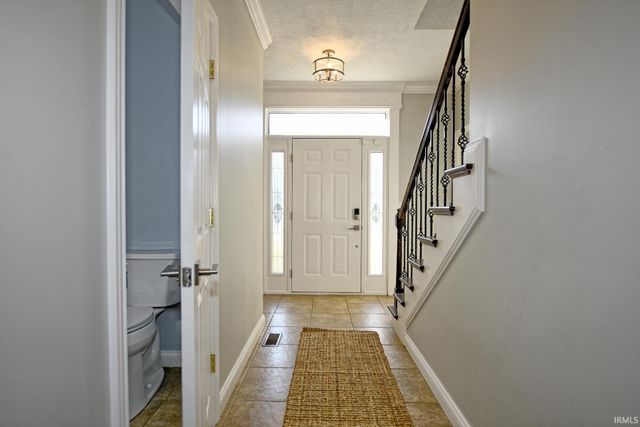 4422 Wynbrooke Drive, Newburgh, IN 47630