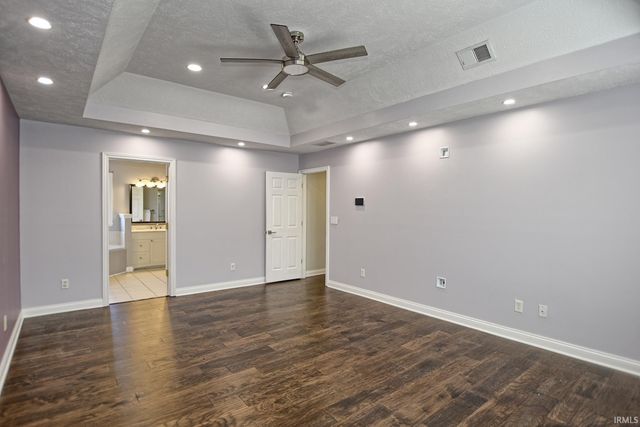 4422 Wynbrooke Drive, Newburgh, IN 47630