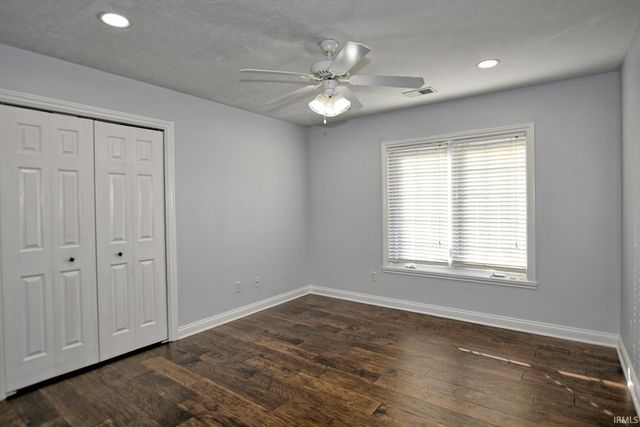 4422 Wynbrooke Drive, Newburgh, IN 47630