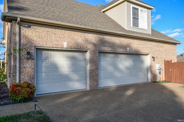 4422 Wynbrooke Drive, Newburgh, IN 47630