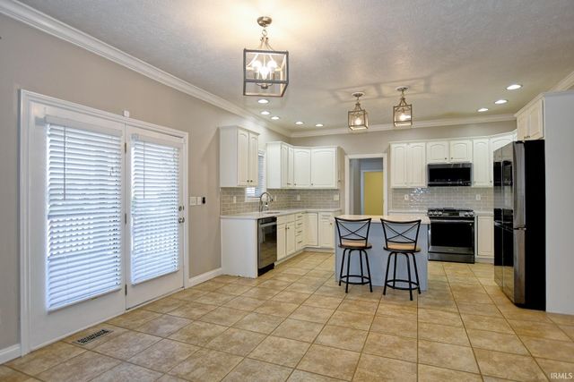 4422 Wynbrooke Drive, Newburgh, IN 47630