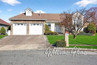 5 Cordoba Court, Toms River, NJ 08757