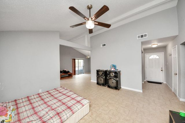 6242 Oakham Street, Houston, TX 77085