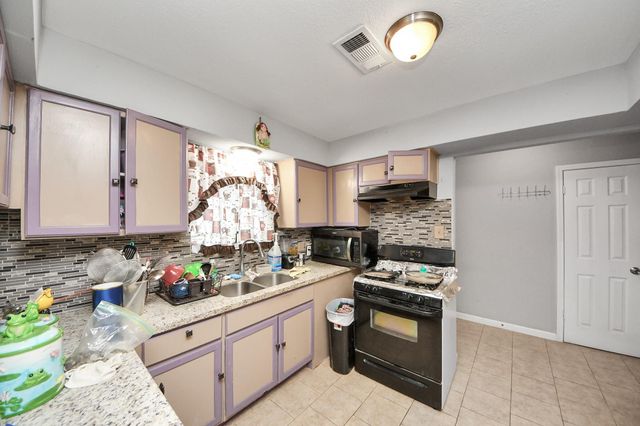 6242 Oakham Street, Houston, TX 77085