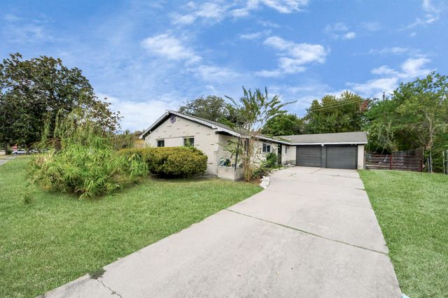 6242 Oakham Street, Houston, TX 77085