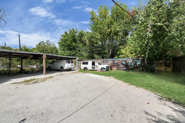 6242 Oakham Street, Houston, TX 77085