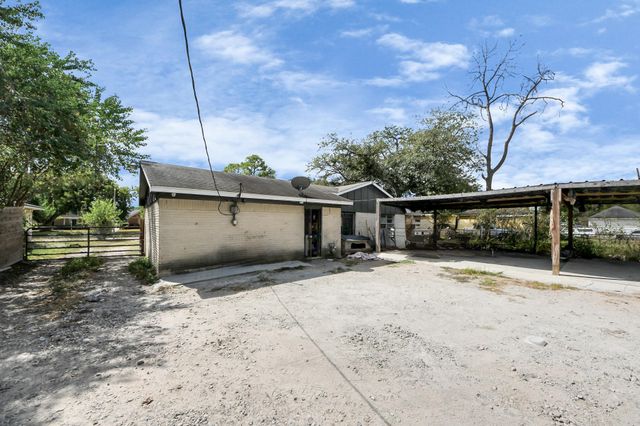 6242 Oakham Street, Houston, TX 77085
