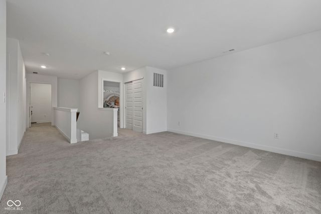 1528 Covington Boulevard, Franklin, IN 46131