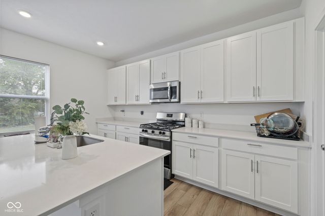 1528 Covington Boulevard, Franklin, IN 46131