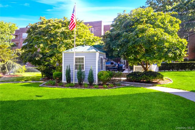90 BRYANT Avenue E-6D, White Plains, NY 10605