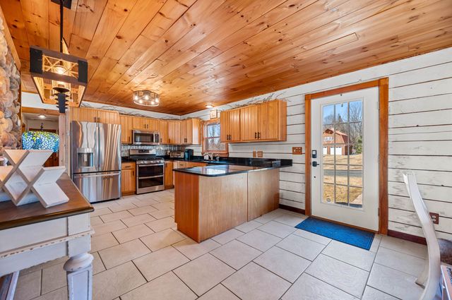 529 Cutler Corner Road, Barre Town, VT 05641