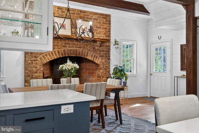 17641 RAVEN ROCKS RD, Bluemont, VA 20135