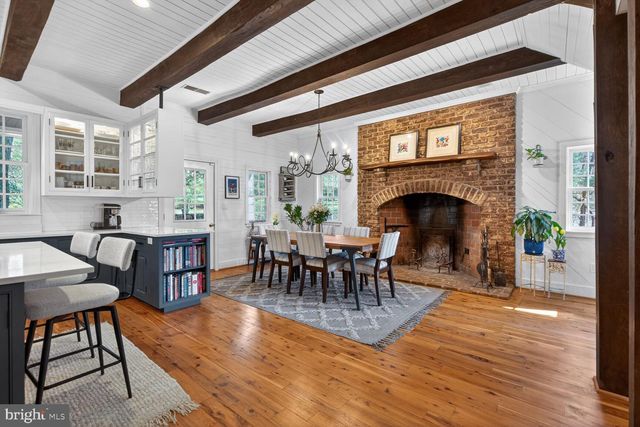 17641 RAVEN ROCKS RD, Bluemont, VA 20135