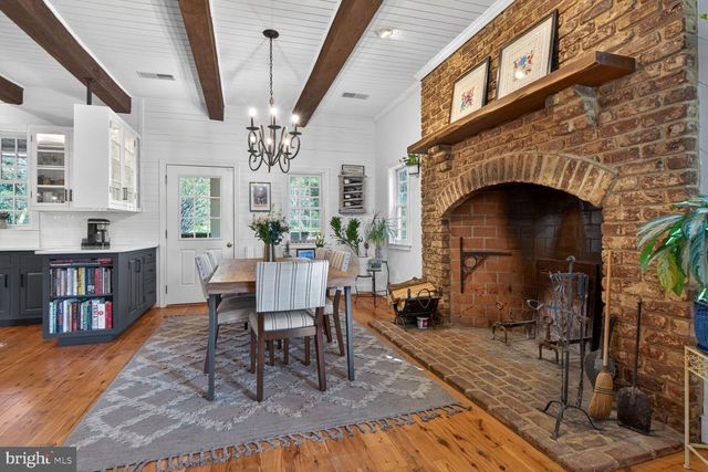 17641 RAVEN ROCKS RD, Bluemont, VA 20135