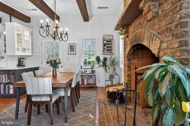 17641 RAVEN ROCKS RD, Bluemont, VA 20135