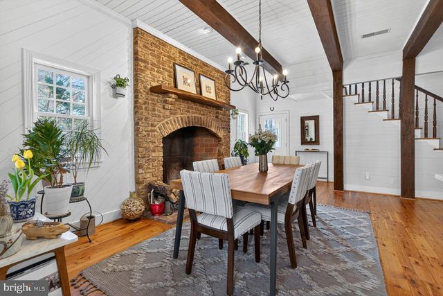 17641 RAVEN ROCKS RD, Bluemont, VA 20135