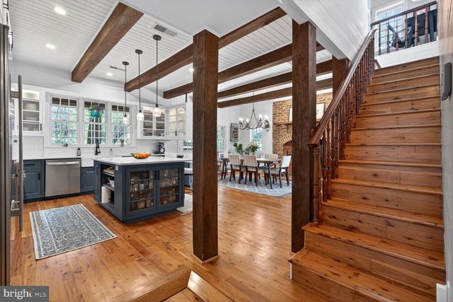 17641 RAVEN ROCKS RD, Bluemont, VA 20135