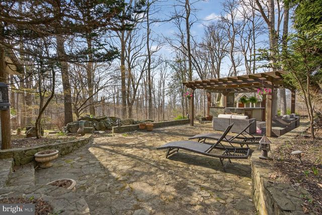 17641 RAVEN ROCKS RD, Bluemont, VA 20135