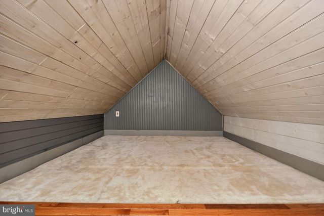 17641 RAVEN ROCKS RD, Bluemont, VA 20135